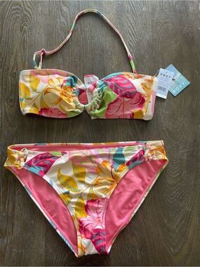 NWT Roxy Bikini Set Tropical Floral Pink and Yellow Size Medium Removable Straps